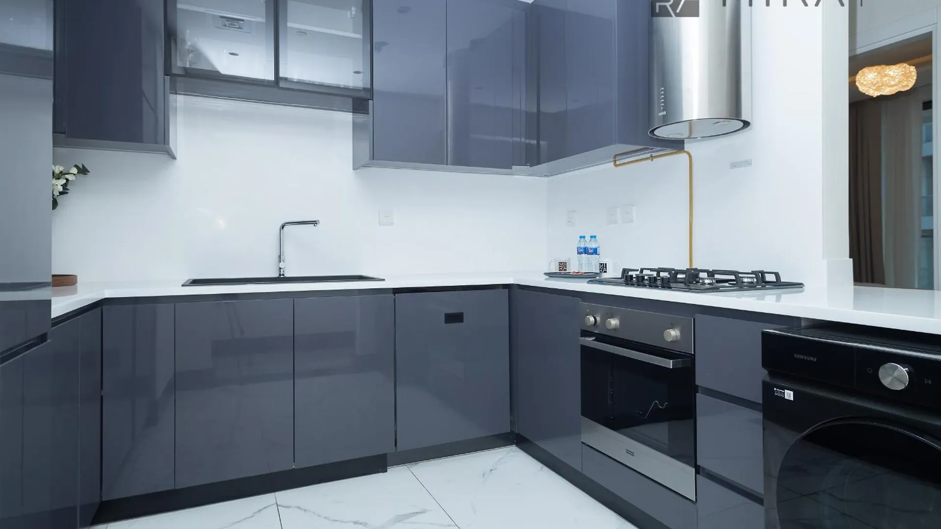 Mira Holiday Homes - Newly 2 Bedroom With Balcony In Business Bay Dubai Apartment