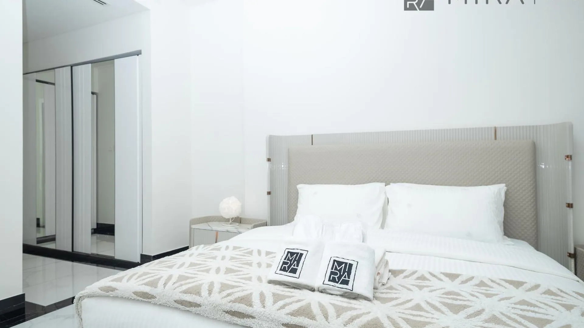 Apartment Mira Holiday Homes - Newly 2 Bedroom With Balcony In Business Bay Dubai