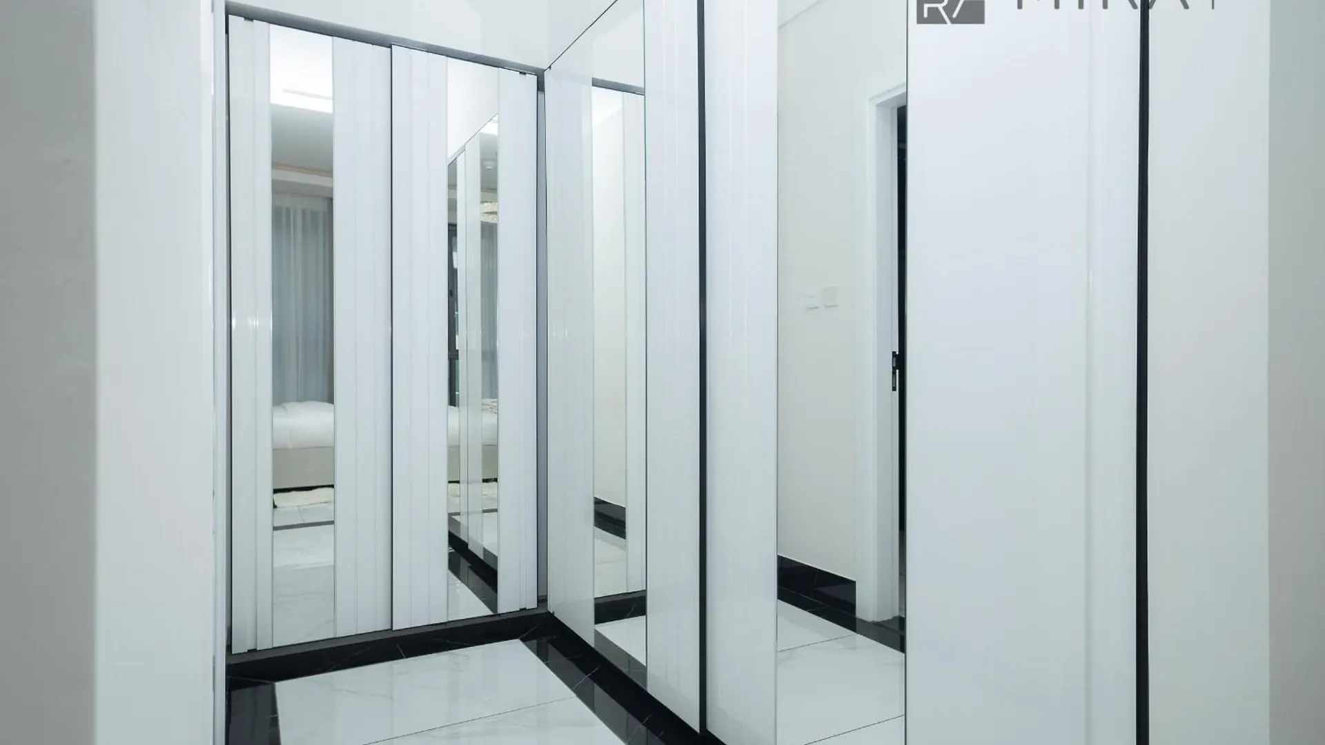 Mira Holiday Homes - Newly 2 Bedroom With Balcony In Business Bay Dubai Apartment