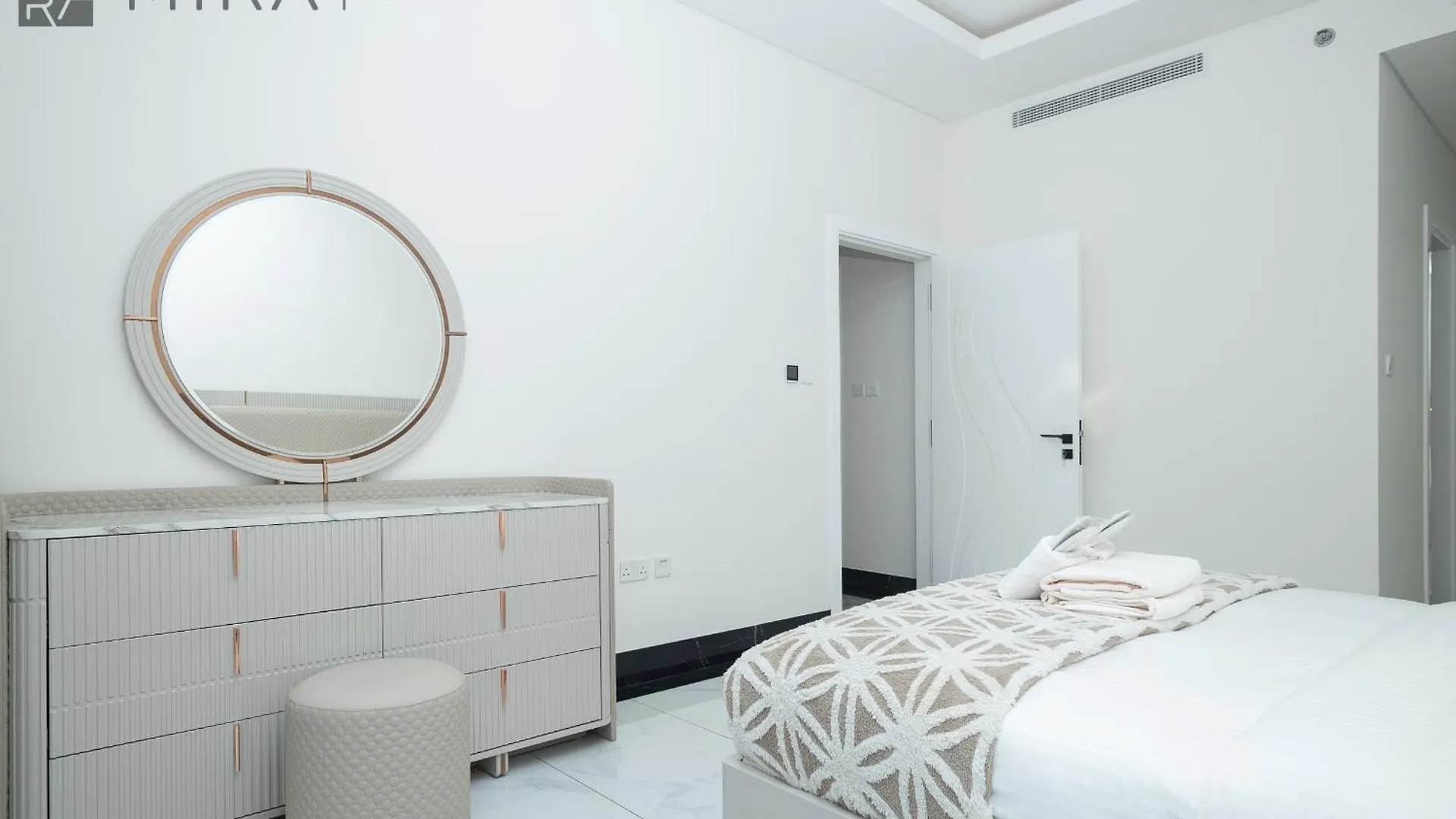 Mira Holiday Homes - Newly 2 Bedroom With Balcony In Business Bay Dubai 0*,  United Arab Emirates